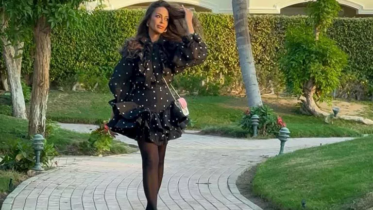 داليا البحيري تتصدر الترند بإطلالة جريئة في أحدث ظهور لها 6 داليا البحيري