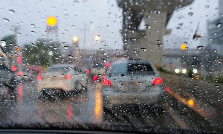 أمطار خفيفة تضرب مناطق متفرقة بالجيزة