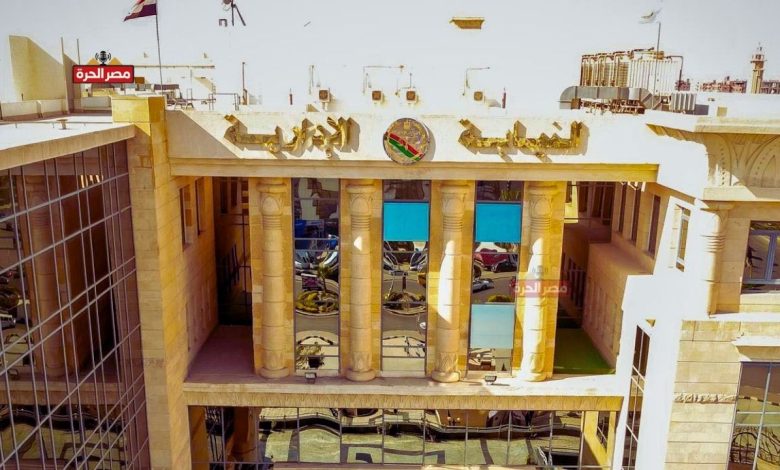 النيابة الإدارية تحيل 4 من طاقم طبي بأسيوط للتحقيق بعد تسليم مولودة حية كمتوفاة 1 النيابة الإدارية تحيل 4 من طاقم طبي بأسيوط