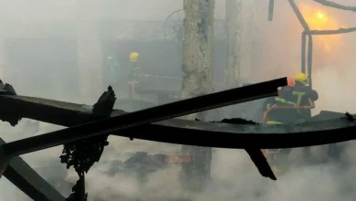 حريق هائل يلتهم مخزن بلاستيك بالخانكة.. والحماية المدنية تتدخل بسيارات الإطفاء لمحاصرة النيران 3 حريق هائل يلتهم مخزن بلاستيك بالخانكة