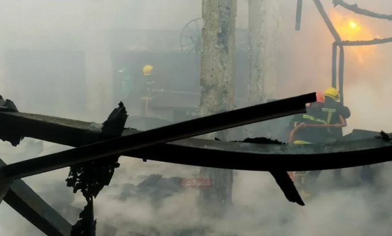 حريق هائل يلتهم مخزن بلاستيك بالخانكة